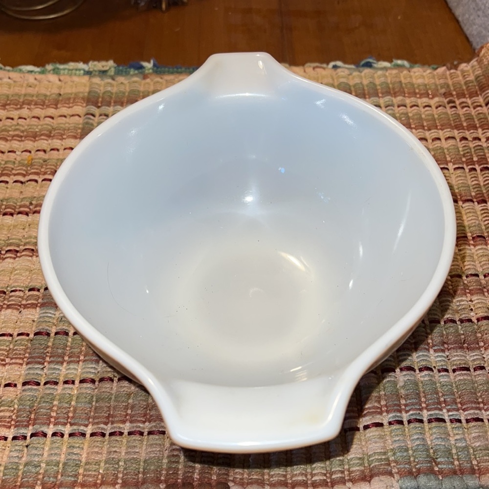 Pyrex 'Early American' Cinderella Mixing Bowl